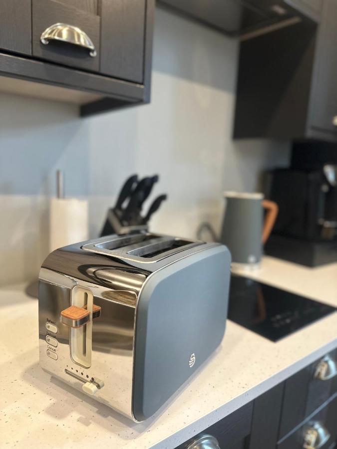 1 West End Boutique Apartment باونيس أون وينديرمير المظهر الخارجي الصورة