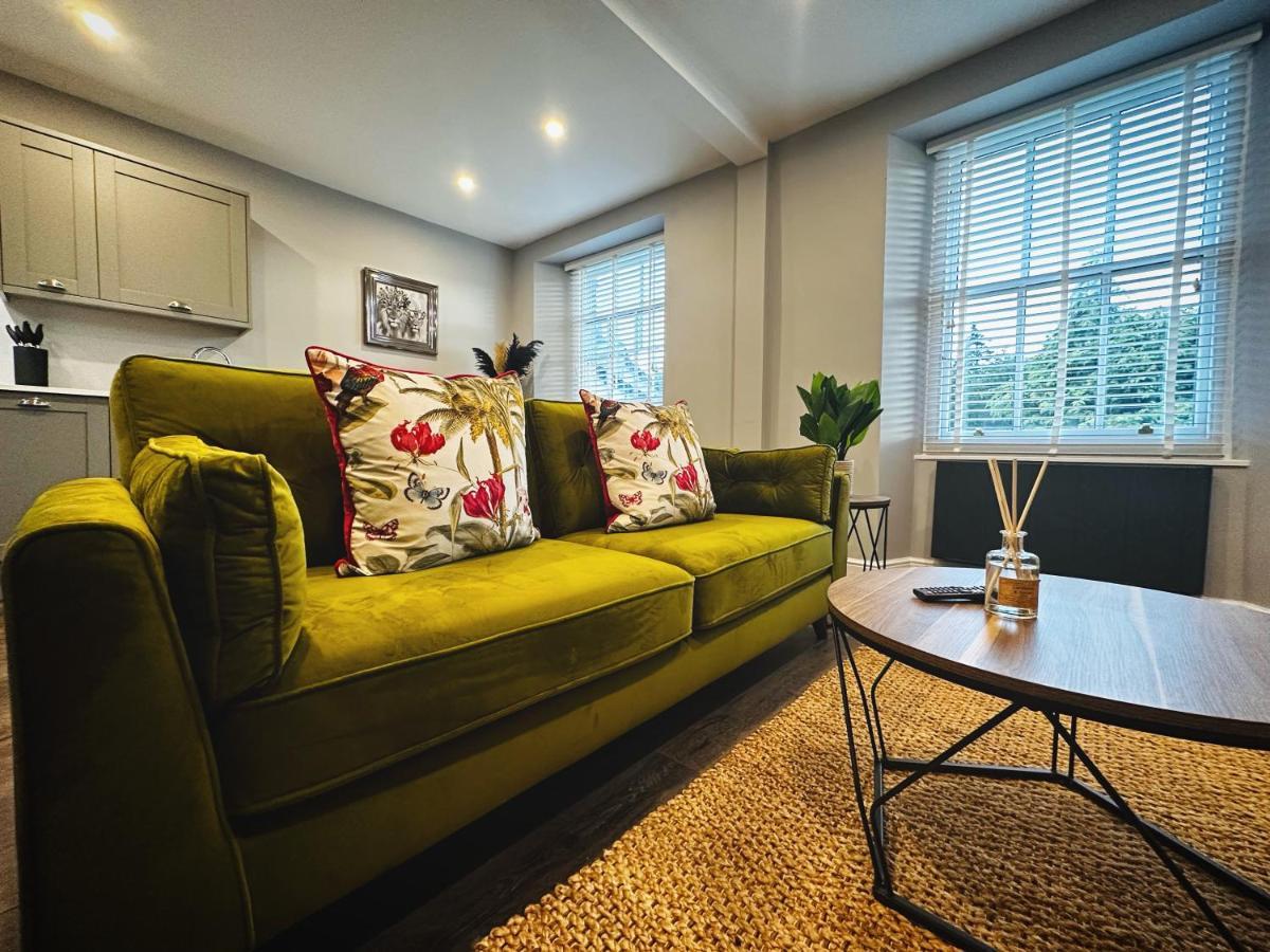 1 West End Boutique Apartment باونيس أون وينديرمير المظهر الخارجي الصورة